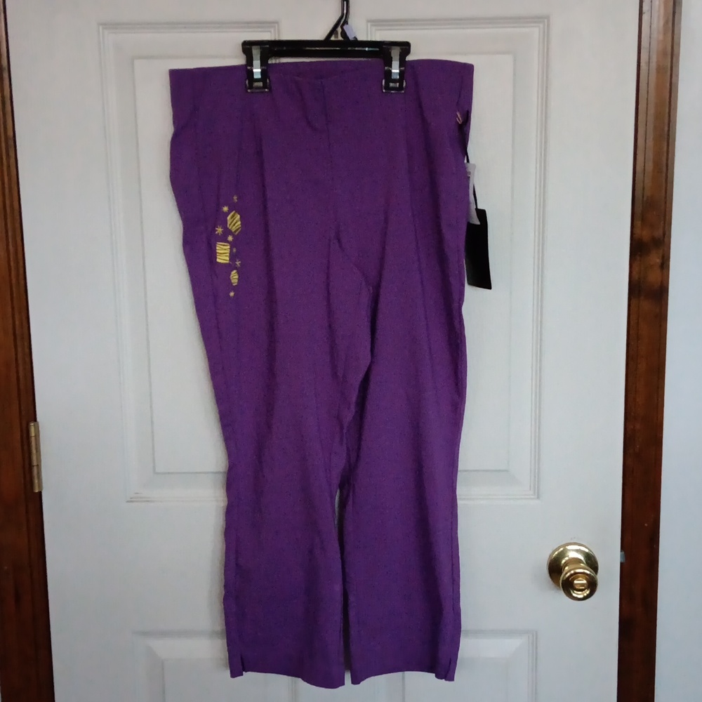 Disney Tangled Rapunzel Crop Skinny Bengaline Mid Rise Pant